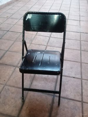 13 Sillas Plegable Metálica Negra Precio 250 Cada Una, Se Venden Por Separado Foto2